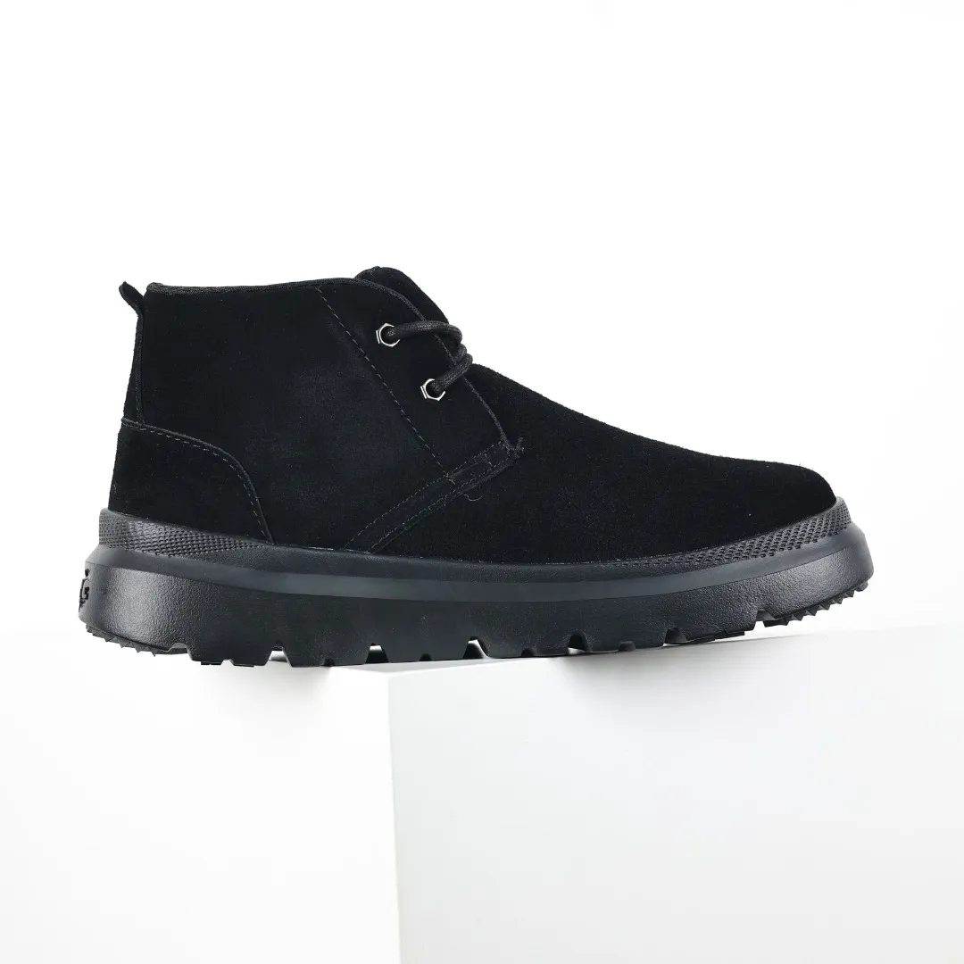Pick up locally 💰500 Core recommended good price It is a very suitable choice for home furnishings. In the new year, uug launched a series of styles, which are partial to the preferences of young consumers and have also moved to the forefront of fashion trends. Shoe body material: water-repellent coated suede upper, 17 mm UGGPURE™ implantable wool insole, lightweight non-slip and comfortable rubber outsole, with brand LOGO and trademark, with full packaging Size: 40 41 42 43 44